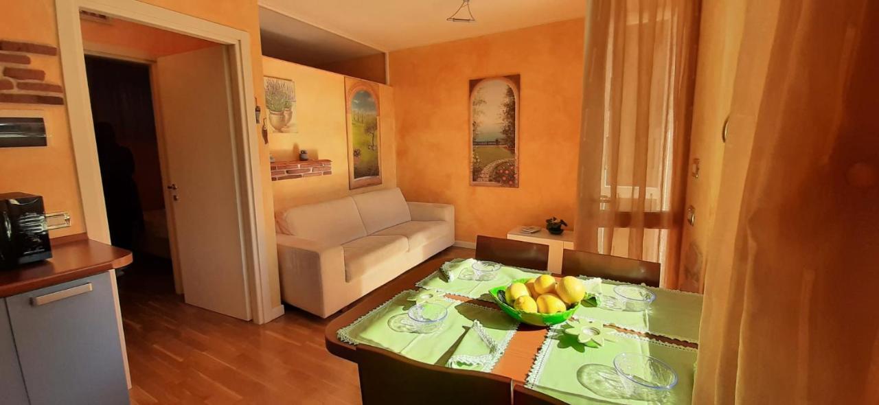 Holiday House Sole Salò Zewnętrze zdjęcie