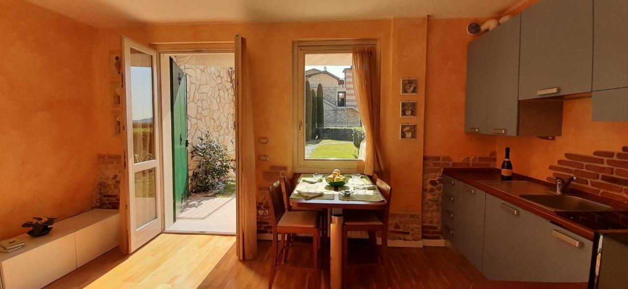 Holiday House Sole Salò Zewnętrze zdjęcie