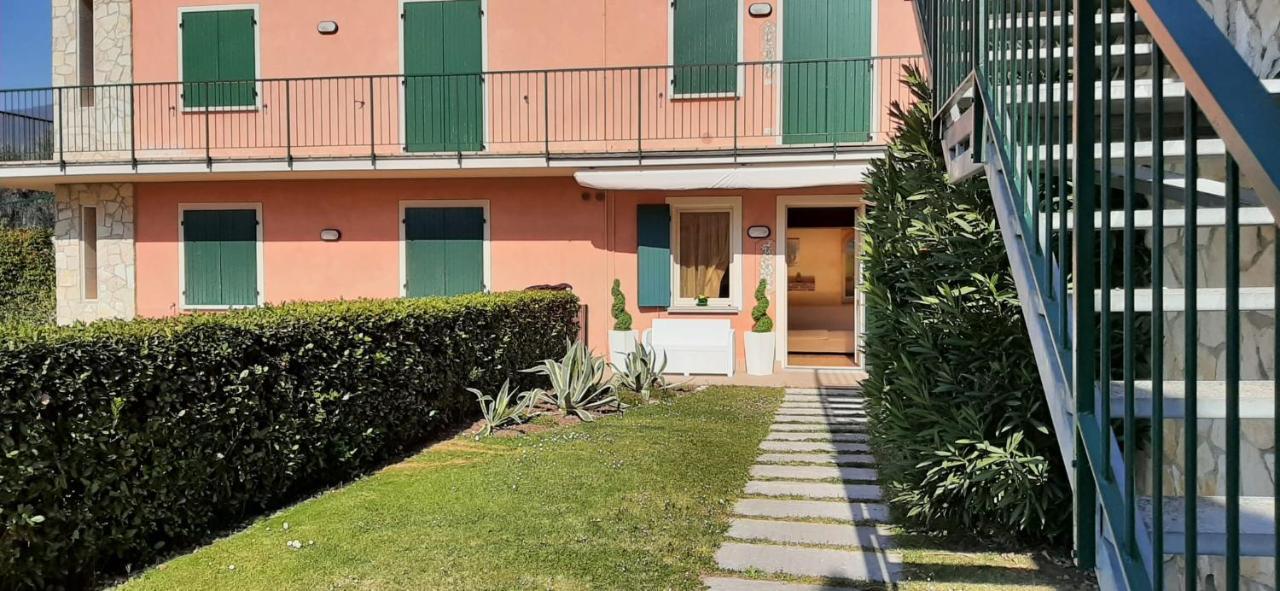 Holiday House Sole Salò Zewnętrze zdjęcie